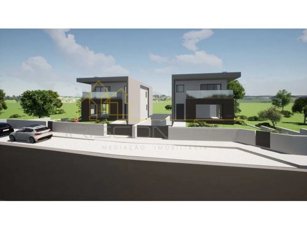 Maison de luxe à vendre à Leiria, 415 000 €, Photo 2