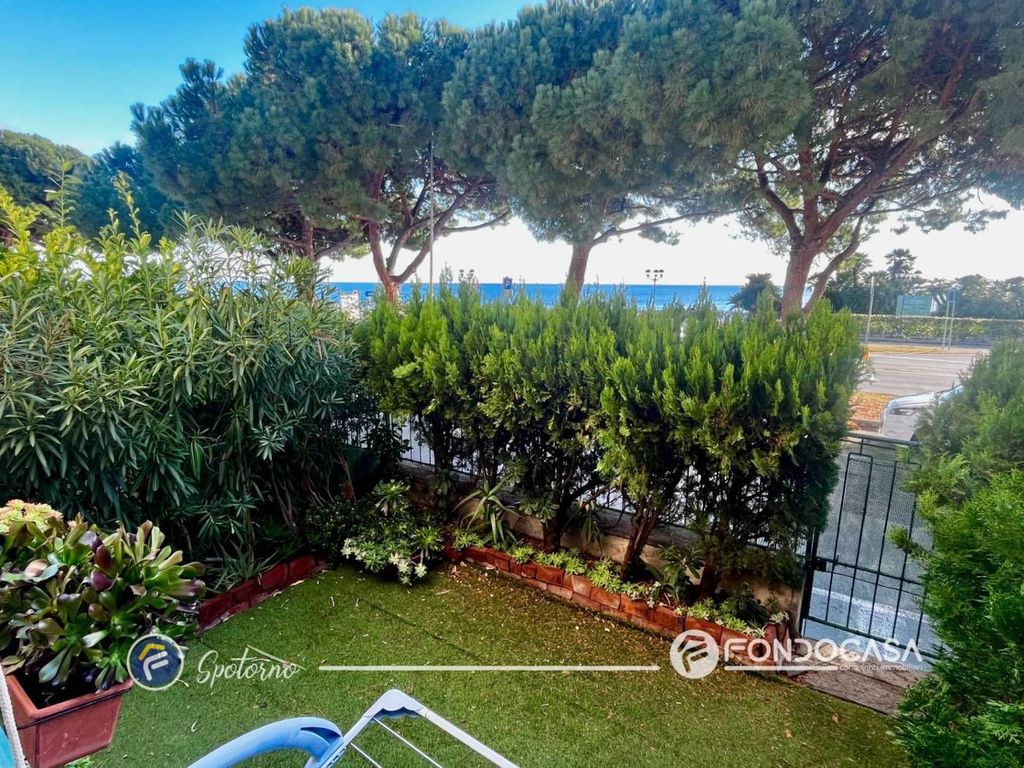 Appartement de luxe à vendre à Spotorno, 630 000 €, Photo 2