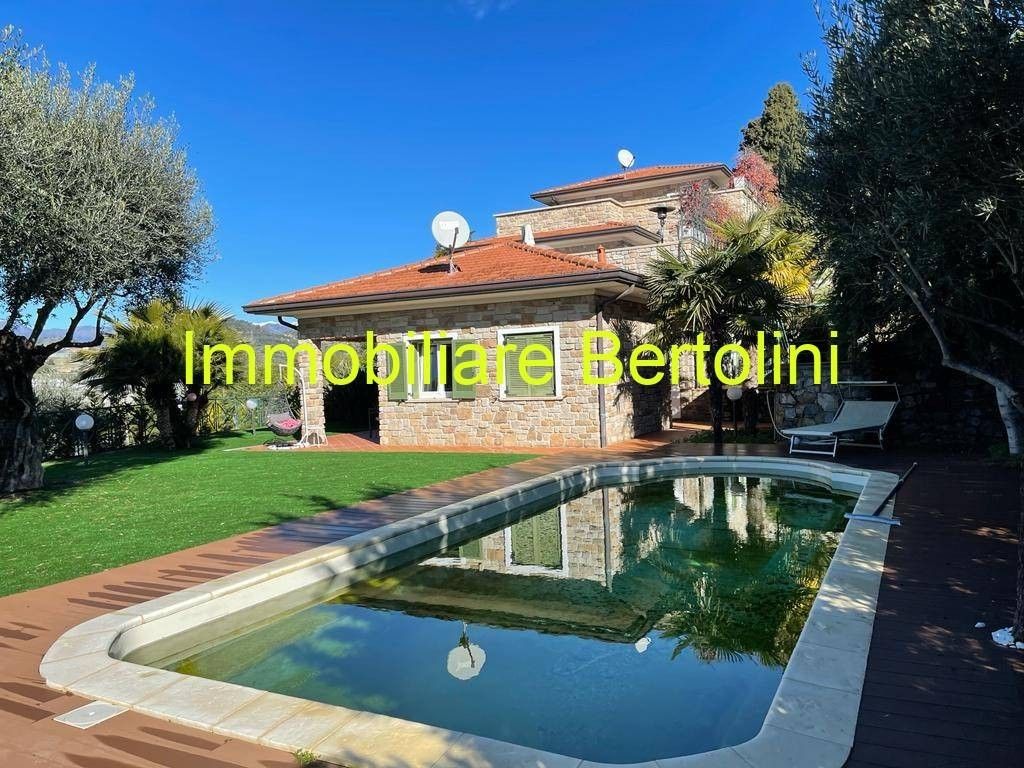 Luxury House for sale in Bordighera, 2 200 000 €, Photo 1