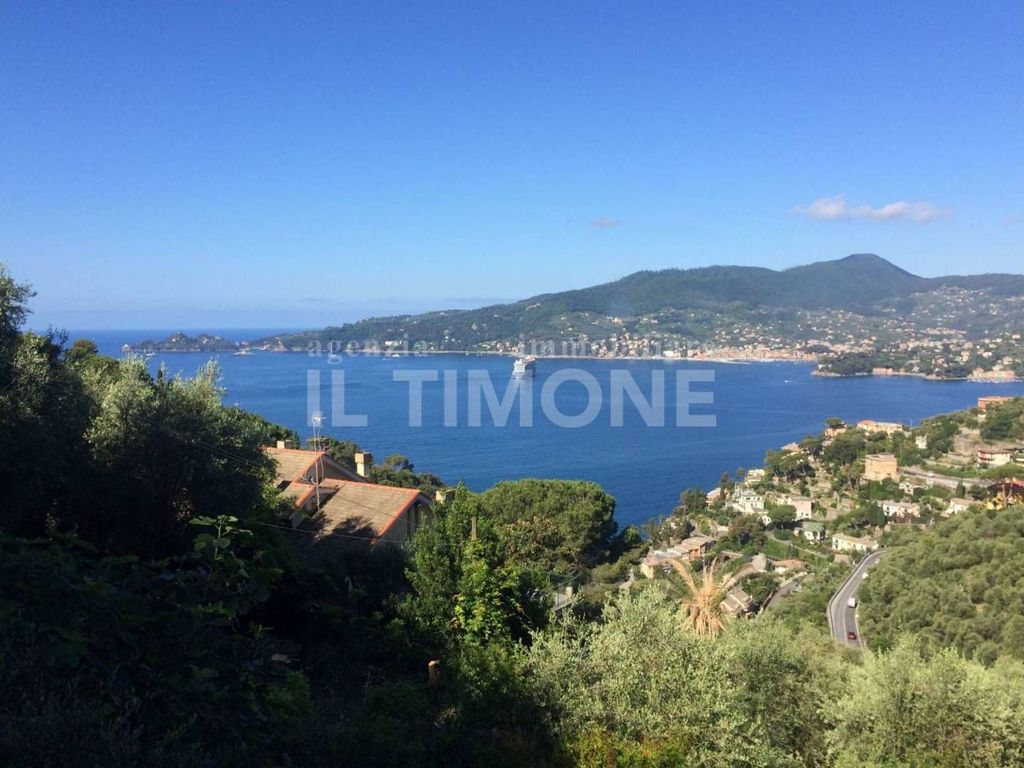 Luxury Apartment for sale in Zoagli, 990 000 €, Photo 1