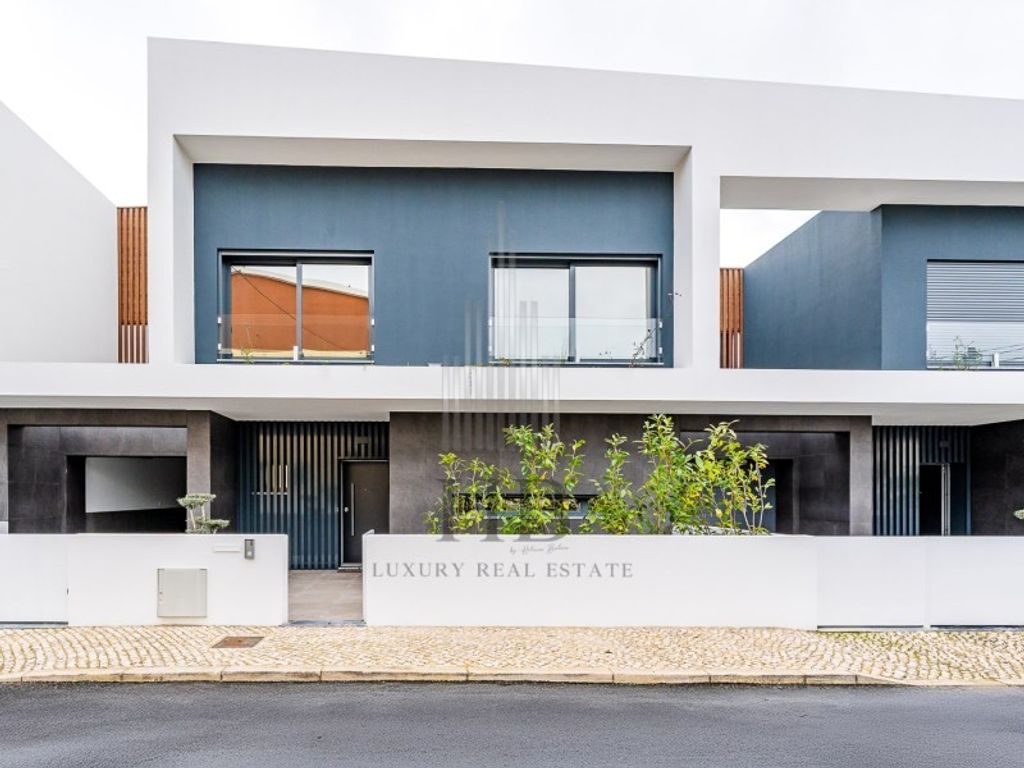 Luxury House for sale in Loures, 797 500 €, Photo 2
