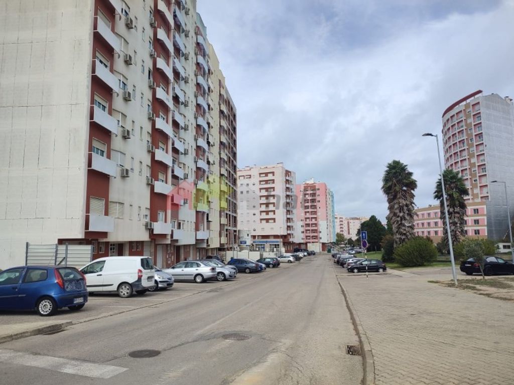Luxury Apartment for sale in Seixal, 410 000 €, Photo 5
