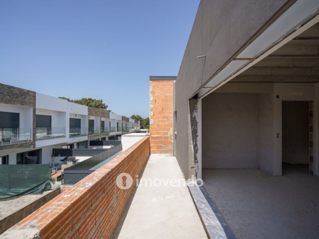 Luxury House for sale in Seixal, 565 000 €, Photo 1
