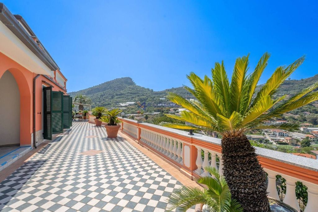 Luxury House for sale in Vallecrosia, 1 200 000 €, Photo 1