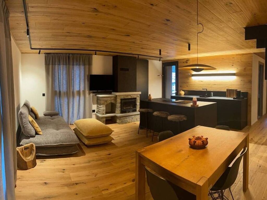 Luxury Apartment for sale in Gressan, 490 000 €, Photo 1