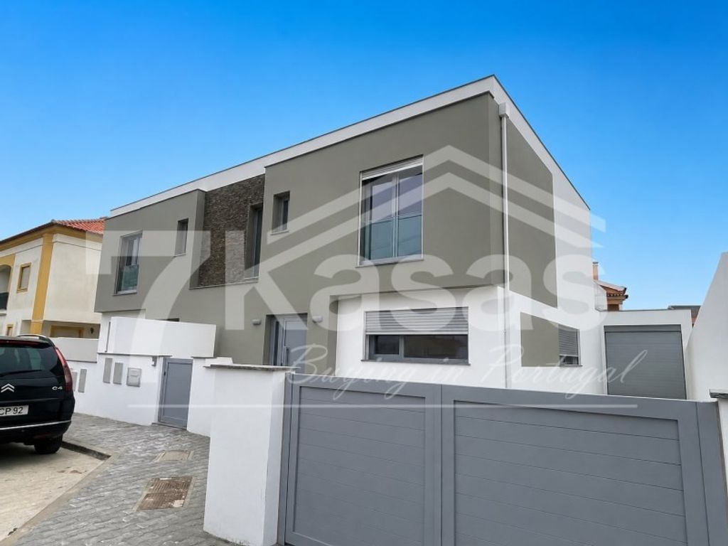Luxury House for sale in Peniche, 495 000 €, Photo 1
