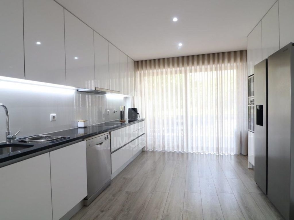 Maison de luxe à vendre à Braga, 545 000 €, Photo 1