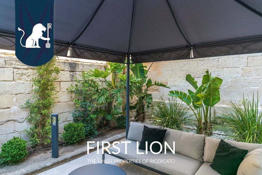 Appartement de luxe à vendre à Lecce, 750 000 €, Photo 1