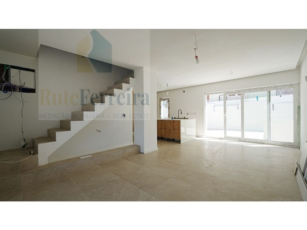 Luxury House for sale in Torres Vedras, 450 000 €, Photo 1