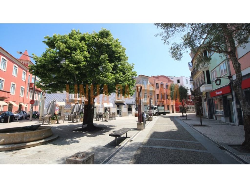 Maison de luxe à vendre à Póvoa de Varzim, 430 000 €, Photo 2