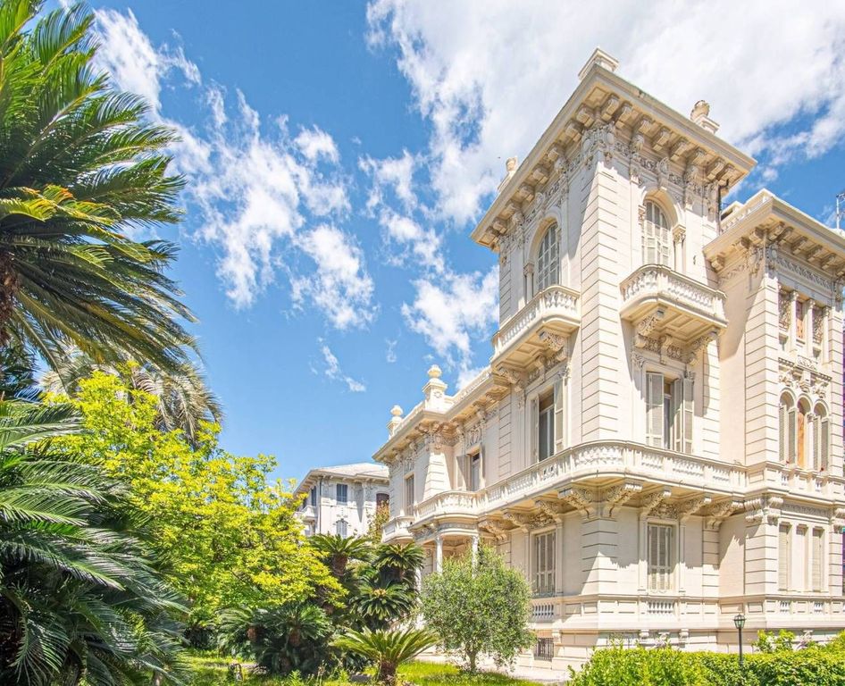 Luxury Apartment for sale in Chiavari, 550 000 €, Photo 1