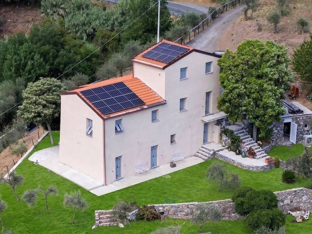 Luxury House for sale in Chiavari, 780 000 €, Photo 1