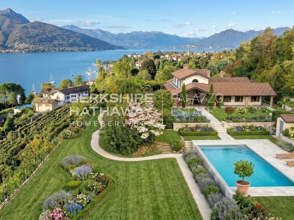 Luxury House for sale in Ranco, 2 450 000 €, Photo 1
