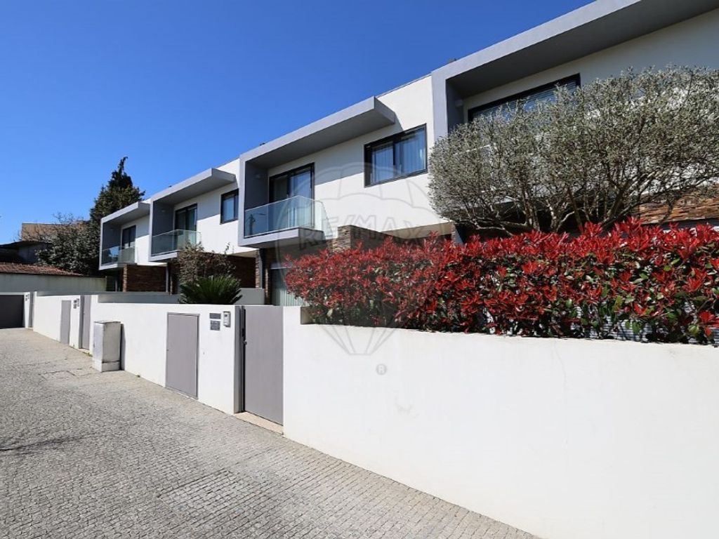 Maison de luxe à vendre à Maia, 620 000 €, Photo 3