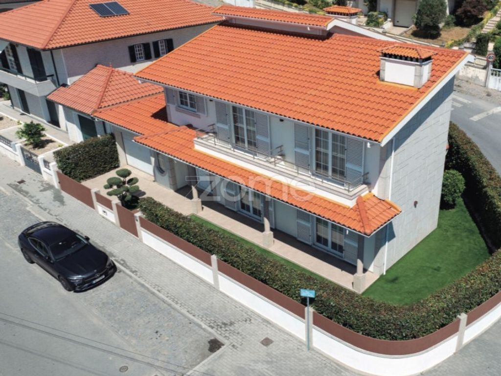 Maison de luxe à vendre à Vizela, 750 000 €, Photo 3