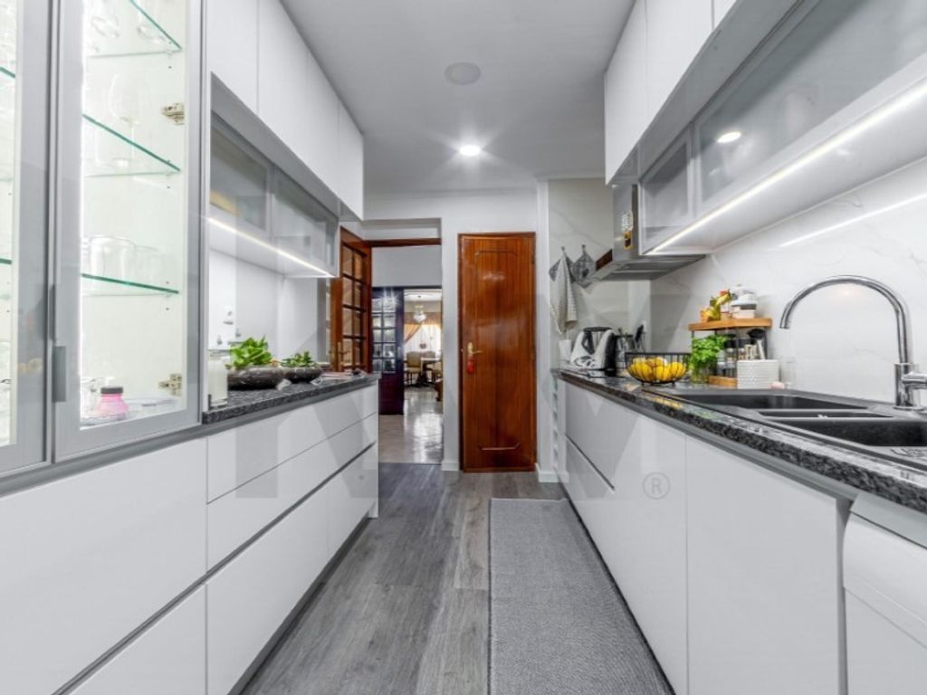 Appartement de luxe à vendre à Odivelas, 440 000 €, Photo 2