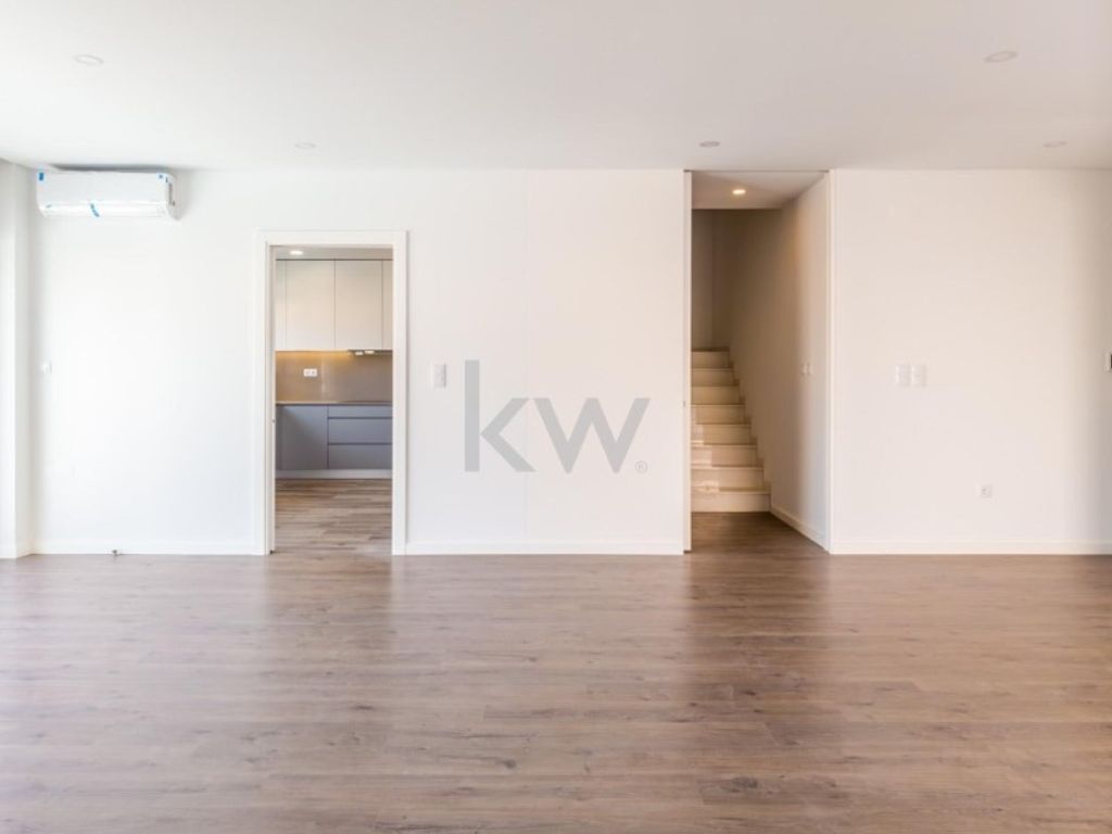 Luxury House for sale in Odivelas, 940 000 €, Photo 6