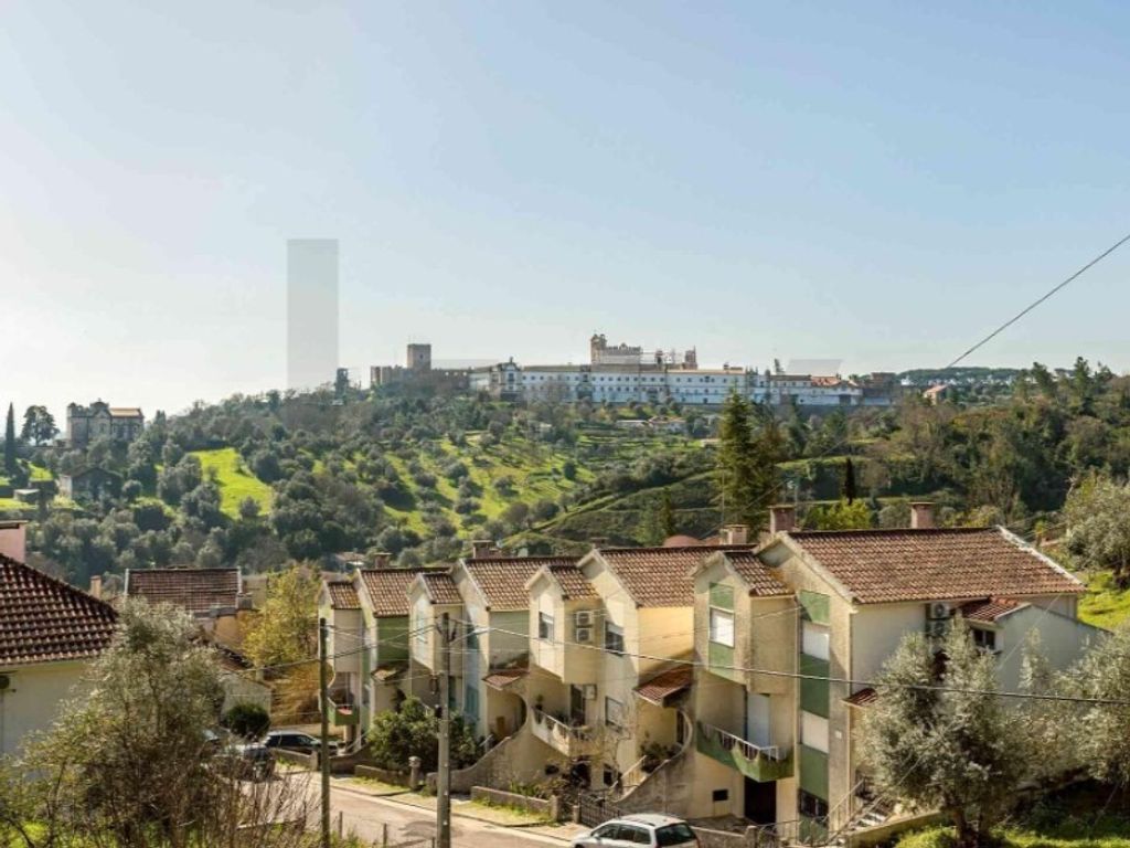 Maison de luxe à vendre à Tomar, 670 000 €, Photo 1