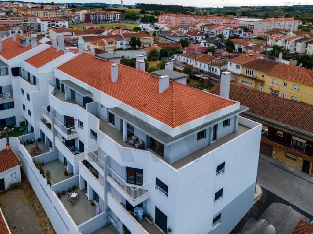 Appartement de luxe à vendre à Bombarral, 430 000 €, Photo 1