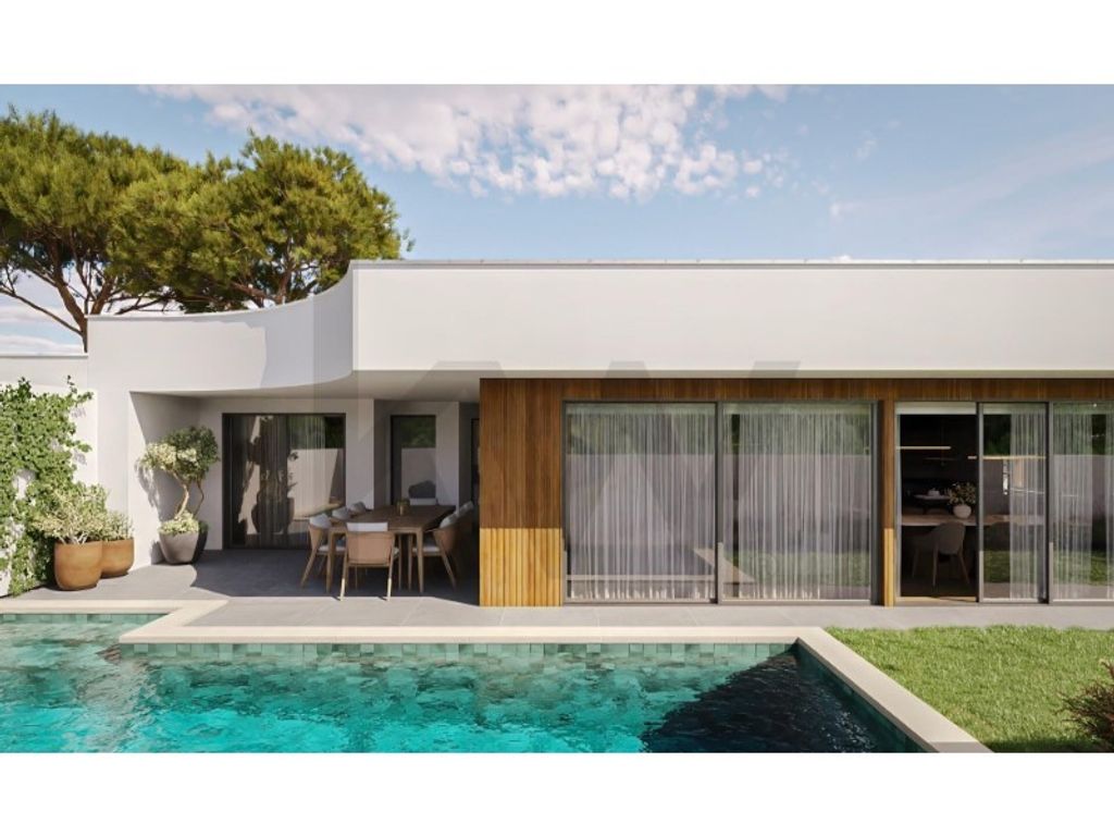 Luxury House for sale in Seixal, 548 500 €, Photo 1
