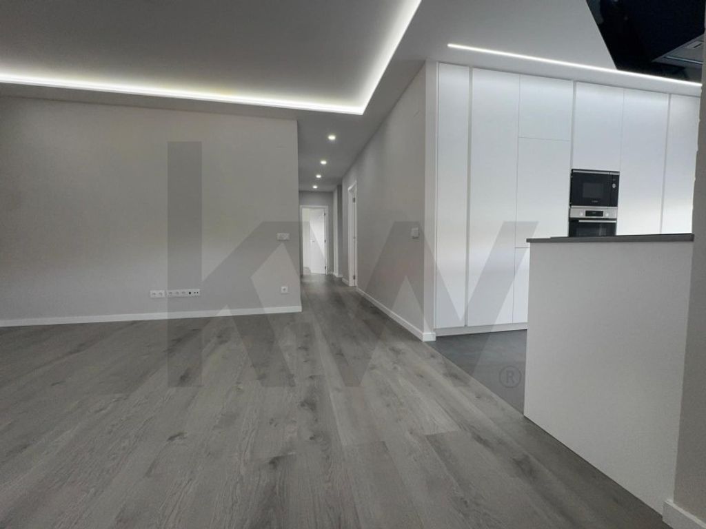 Luxury Apartment for sale in Odivelas, 465 000 €, Photo 3