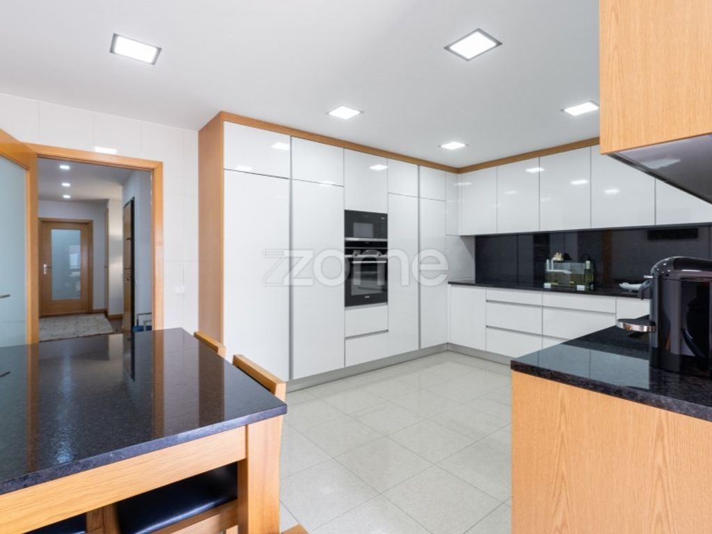 Luxury Apartment for sale in Gondomar, 440 000 €, Photo 7