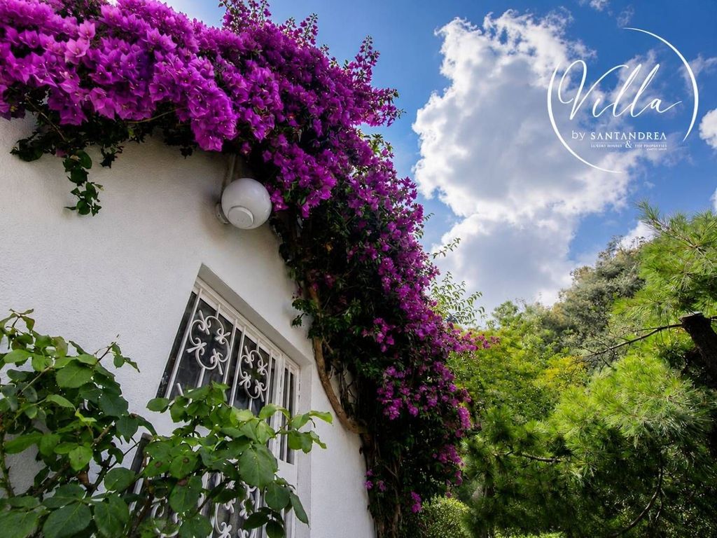 Luxury House for sale in Camogli, 940 000 €, Photo 1