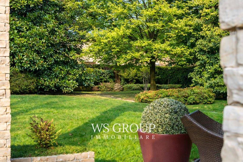 Luxury House for sale in Casatenovo, 970 000 €, Photo 4