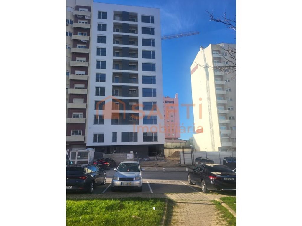 Luxury Apartment for sale in Seixal, 425 000 €, Photo 1