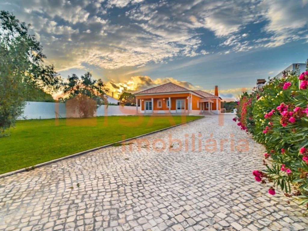 Maison de luxe à vendre à Santarém, 650 000 €, Photo 1
