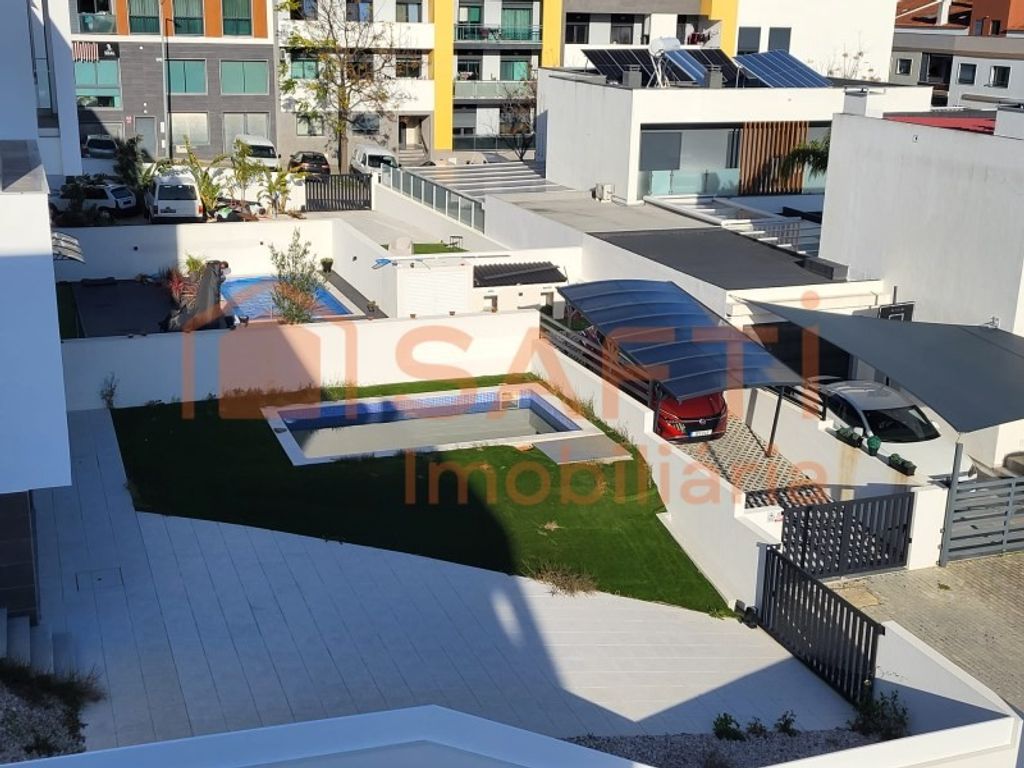 Luxury House for sale in Seixal, 765 000 €, Photo 2