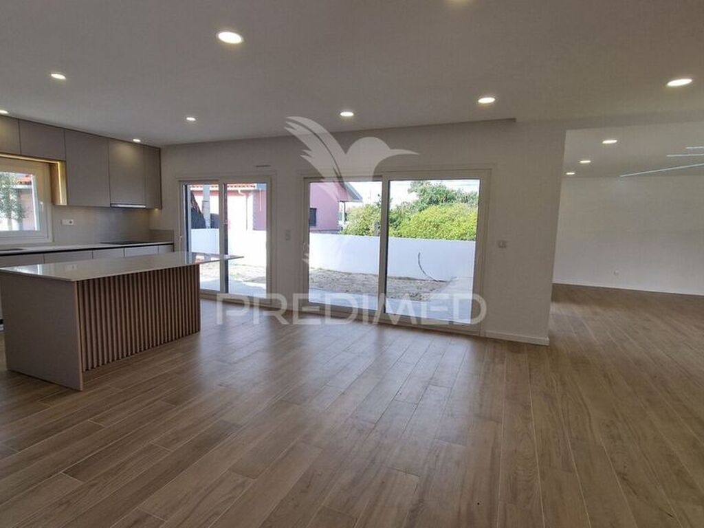 Luxury House for sale in Seixal, 560 000 €, Photo 3