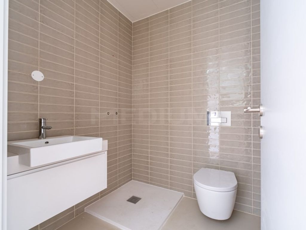 Luxury House for sale in Maia, 670 000 €, Photo 4