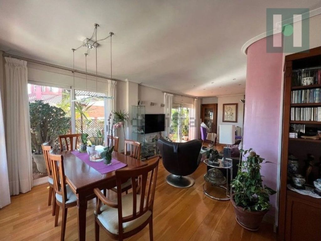 Luxury Apartment for sale in Murcia, 595 000 €, Photo 2