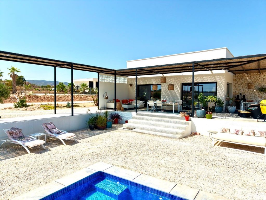 Maison de luxe à vendre à Pinoso, 679 000 €, Photo 2