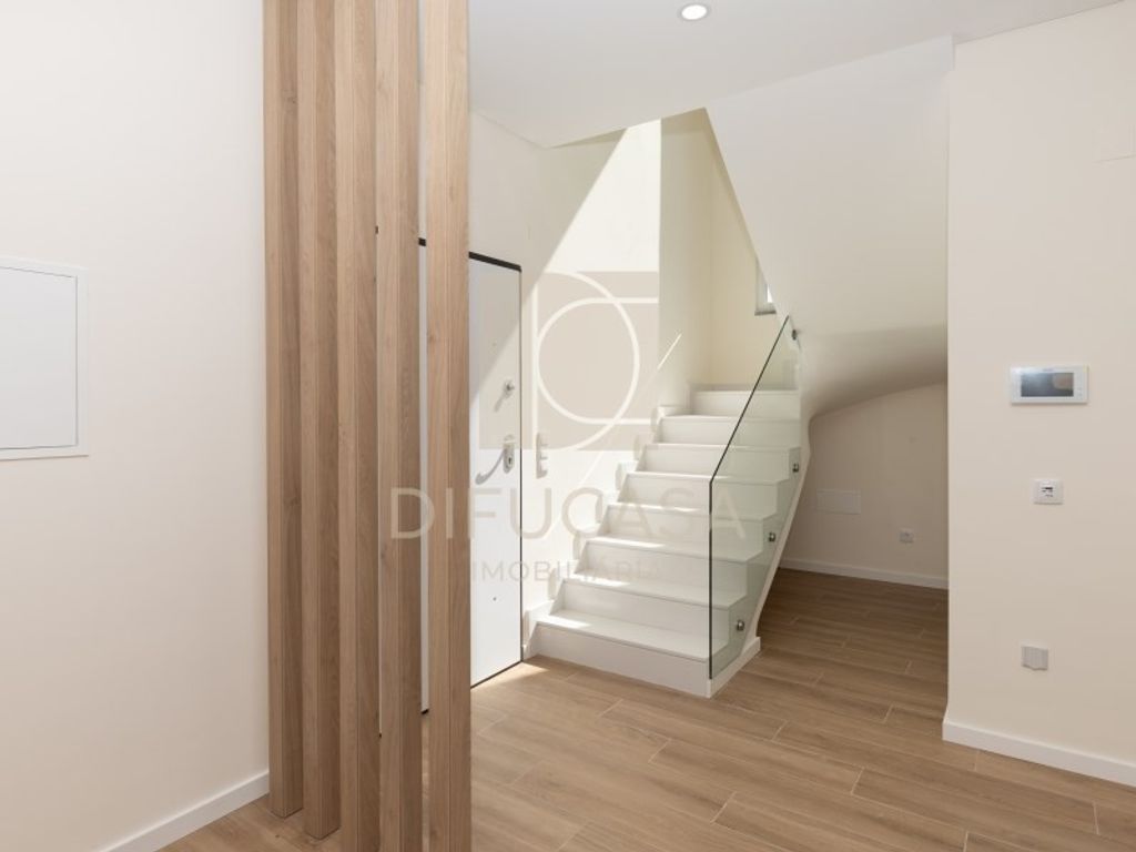 Luxury House for sale in Seixal, 525 000 €, Photo 4