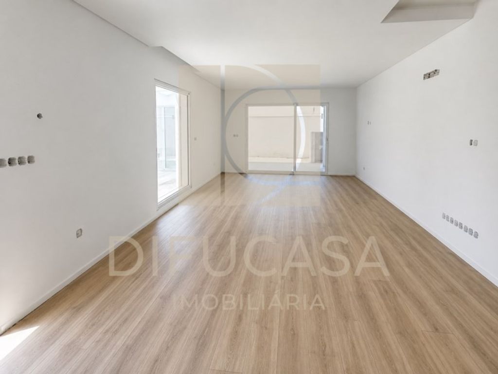 Luxury House for sale in Seixal, 480 000 €, Photo 4