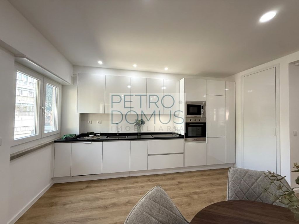 Luxury Apartment for sale in Lisbon, 579 900 €, Photo 4