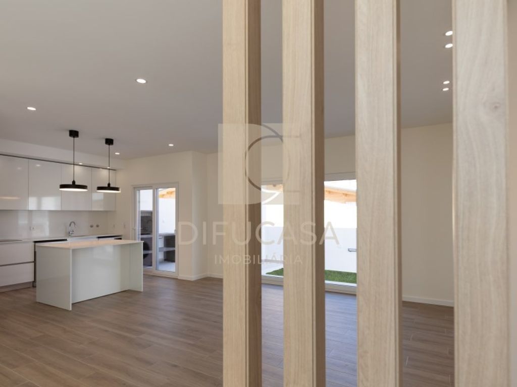 Luxury House for sale in Seixal, 525 000 €, Photo 5