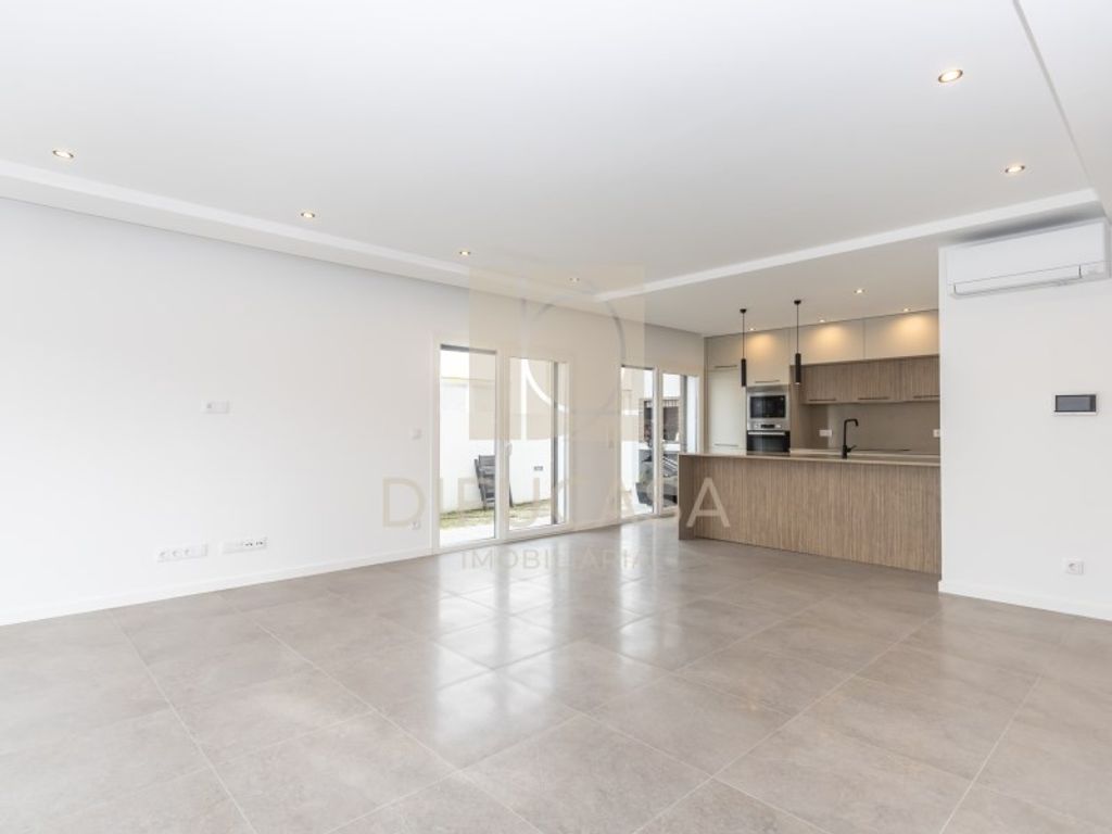 Luxury House for sale in Seixal, 570 000 €, Photo 5