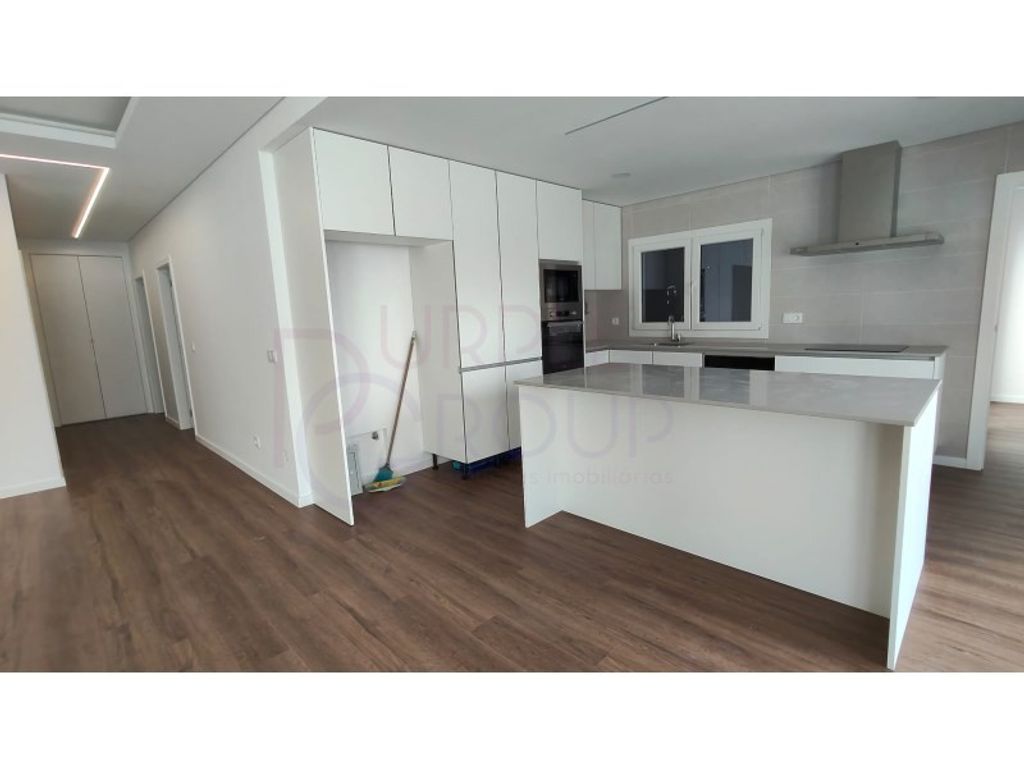 Luxury House for sale in Seixal, 640 000 €, Photo 5
