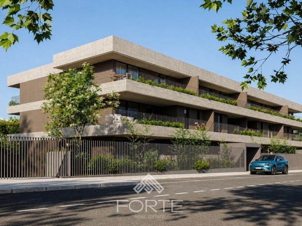 Luxury Apartment for sale in Santa Maria Da Feira, 465 000 €, Photo 6
