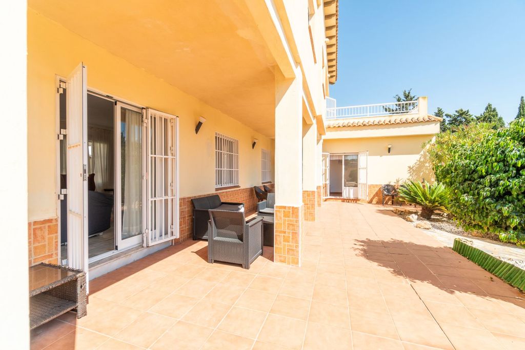 Luxury House for sale in Torrevieja, 859 000 €, Photo 6