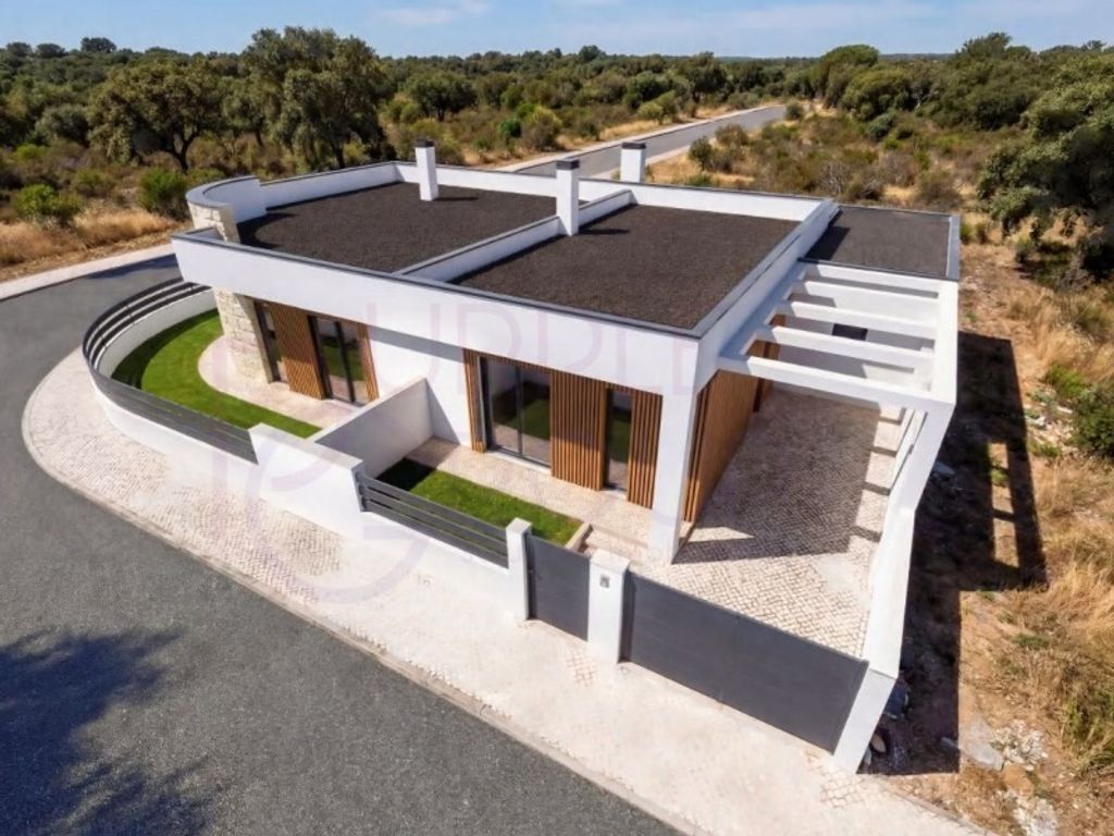 Luxury House for sale in Seixal, 415 000 €, Photo 2