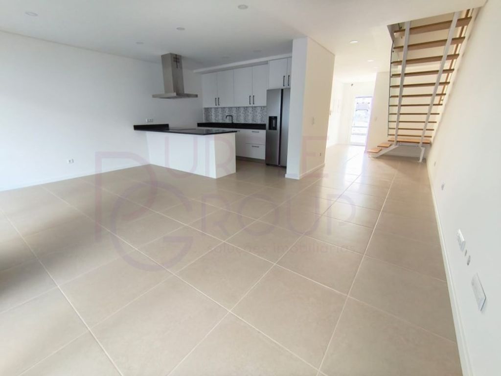 Maison de luxe à vendre à Charneca de Caparica, 530 000 €, Photo 2