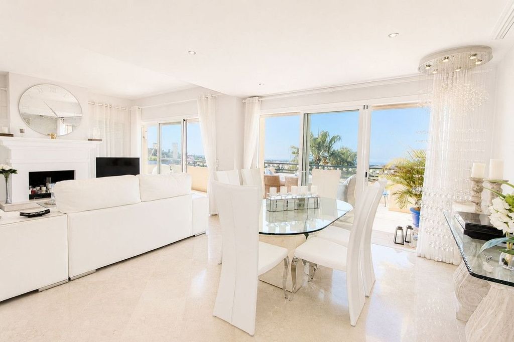 Appartement de luxe à vendre à Elviria, 1 399 000 €, Photo 3
