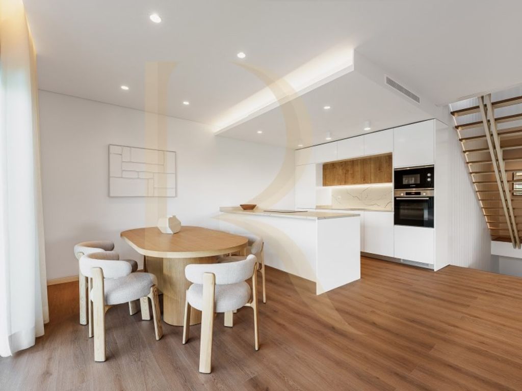 Luxury House for sale in Seixal, 705 000 €, Photo 3