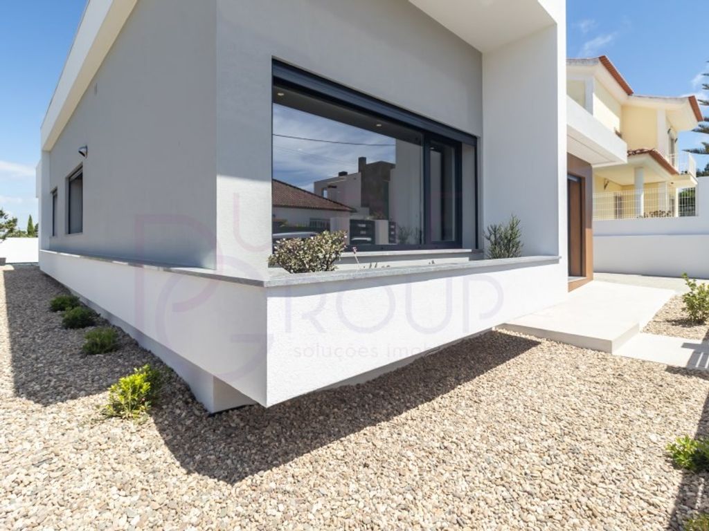Luxury House for sale in Seixal, 790 000 €, Photo 4
