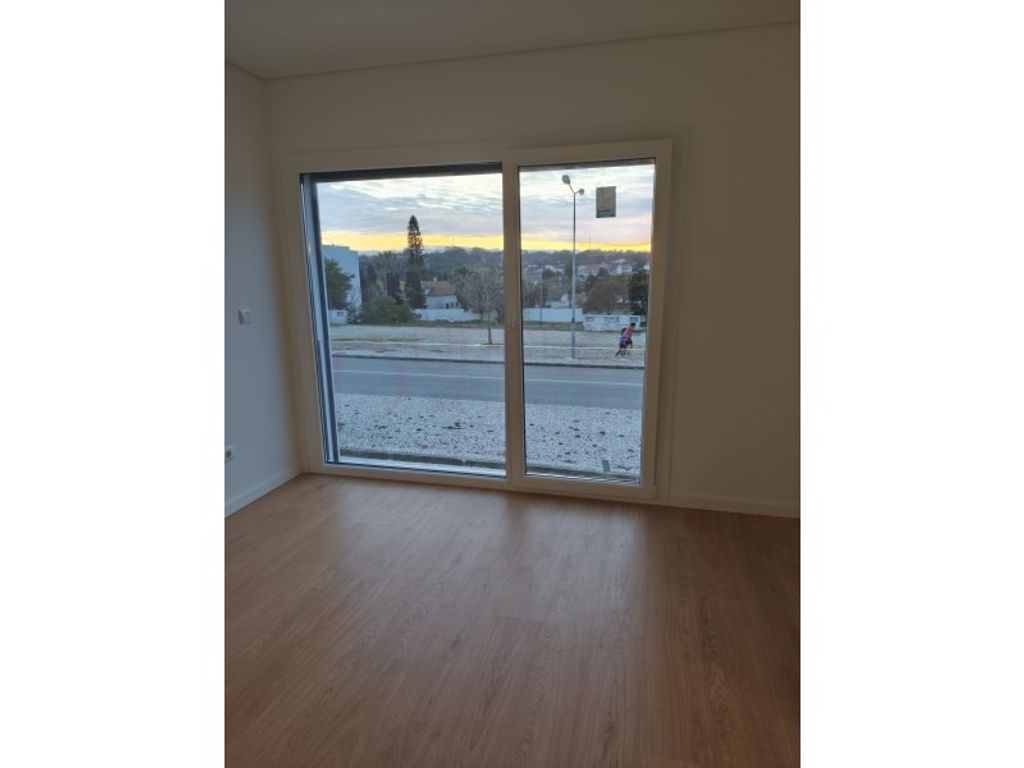 Maison de luxe à vendre à Charneca de Caparica, 530 000 €, Photo 4