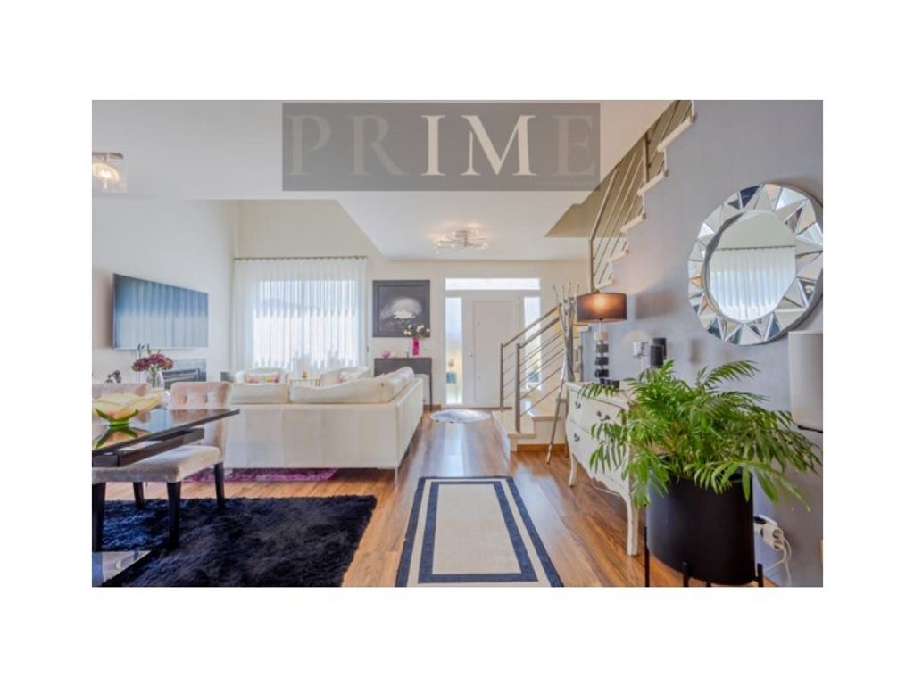 Maison de luxe à vendre à Setúbal, 539 000 €, Photo 2